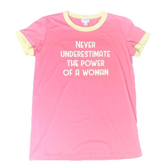 🚨Scroll through for different sizes😍Liv Ts - Picture 6 of 7